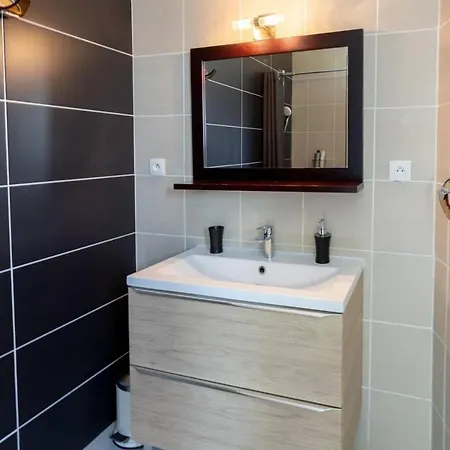 Casa Fernandes Avec Piscine Couverte Holiday home *