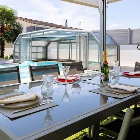 Casa Fernandes Avec Piscine Couverte Holiday home *