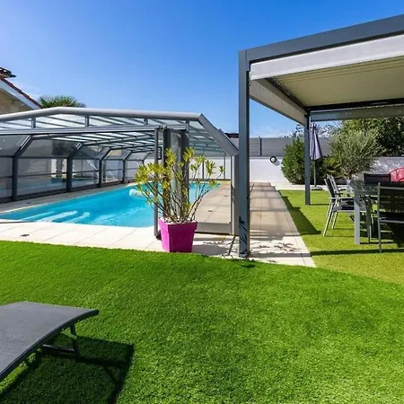 Casa Fernandes Avec Piscine Couverte Holiday home