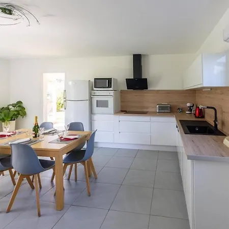 Casa Fernandes Avec Piscine Couverte Bourg-en-Bresse